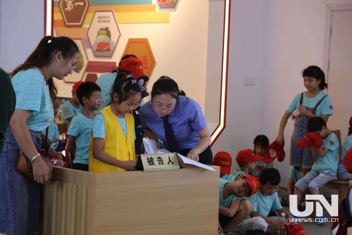 义乌飞来“小候鸟”:强化法治意识、感受城市关怀 义乌飞来“小候鸟”:强化法治意识、感受城市关怀
