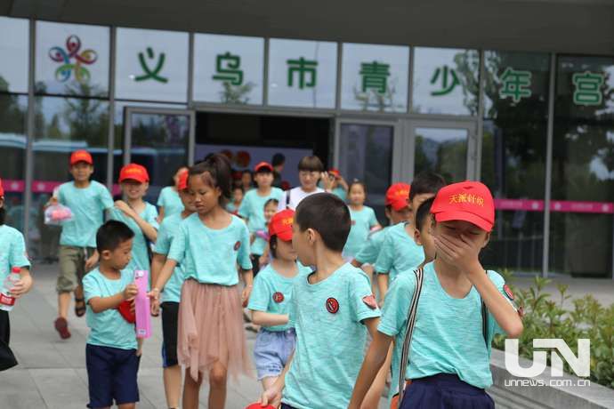 义乌飞来“小候鸟”:强化法治意识、感受城市关怀 义乌飞来“小候鸟”:强化法治意识、感受城市关怀