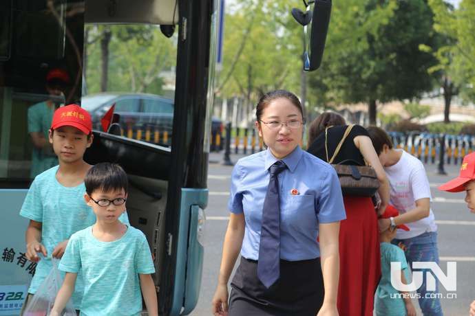 义乌飞来“小候鸟”:强化法治意识、感受城市关怀 义乌飞来“小候鸟”:强化法治意识、感受城市关怀