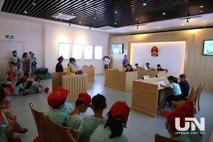 义乌飞来“小候鸟”:强化法治意识、感受城市关怀 义乌飞来“小候鸟”:强化法治意识、感受城市关怀
